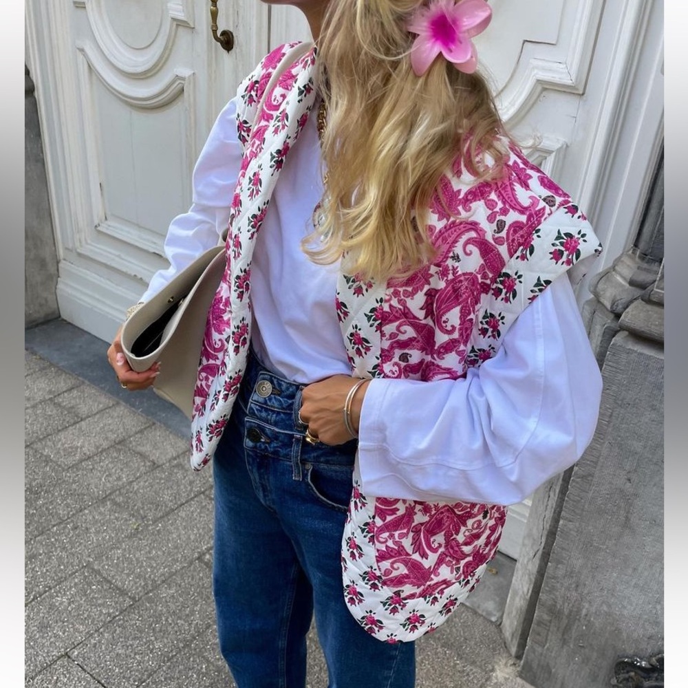 Elenza by L&L Pink quilted paisley Vest NWT - from Paris